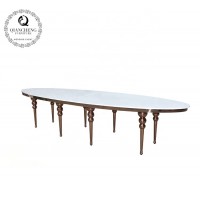 High End Oval Shaped Golden Wedding Table